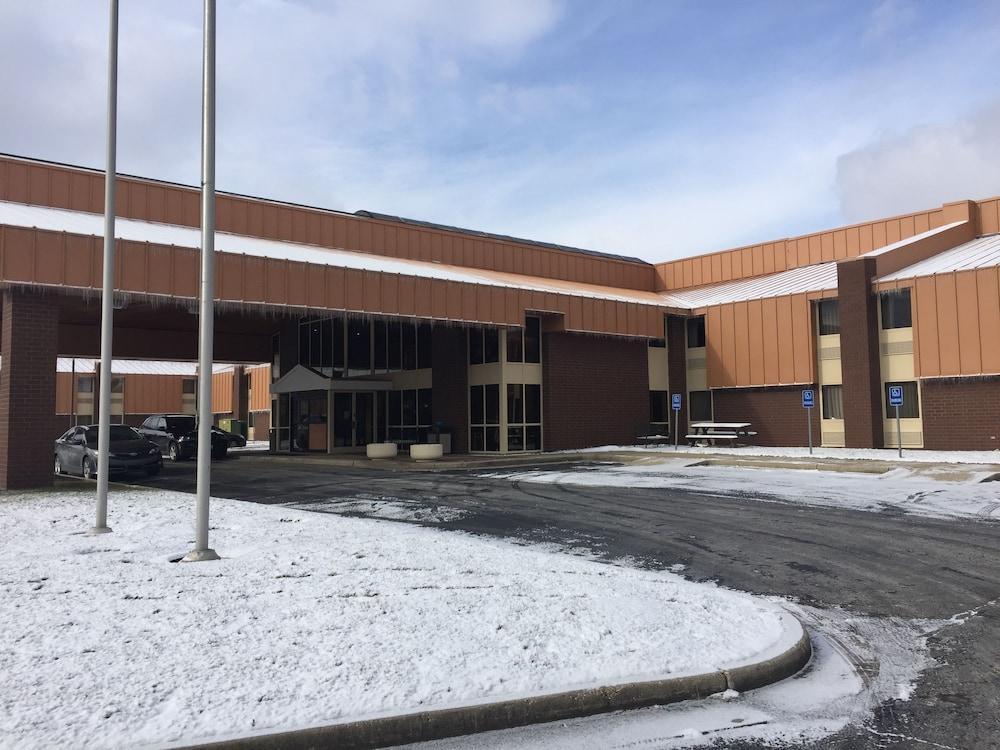 Quality Inn & Suites Florence - Cincinnati South Bagian luar foto
