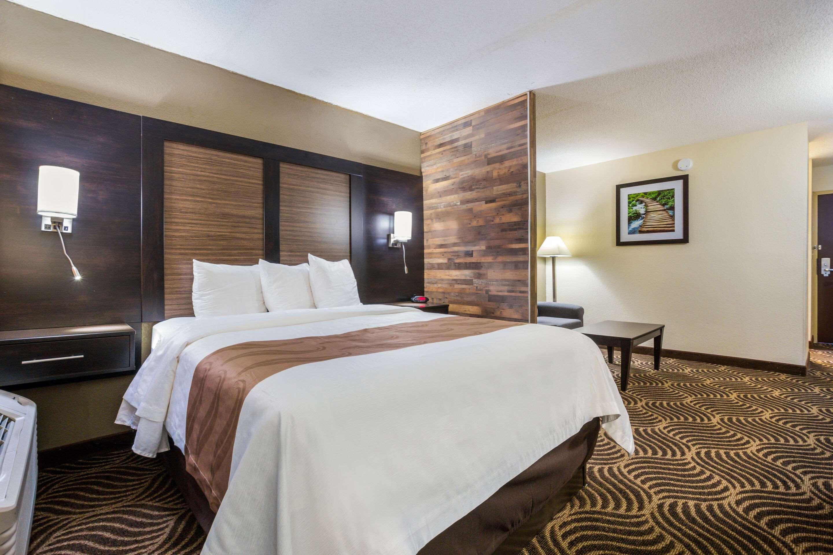 Quality Inn & Suites Florence - Cincinnati South Bagian luar foto