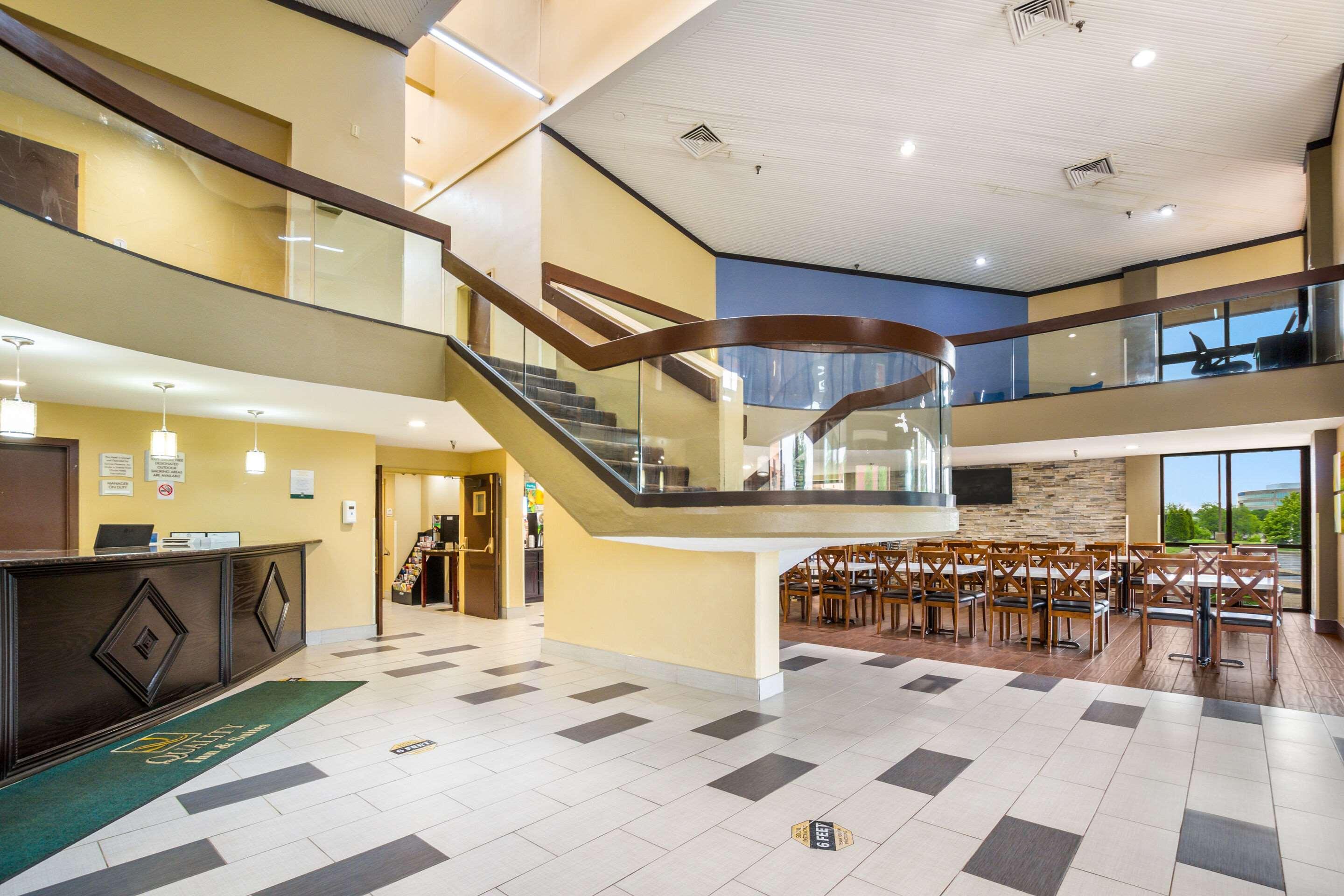Quality Inn & Suites Florence - Cincinnati South Bagian luar foto