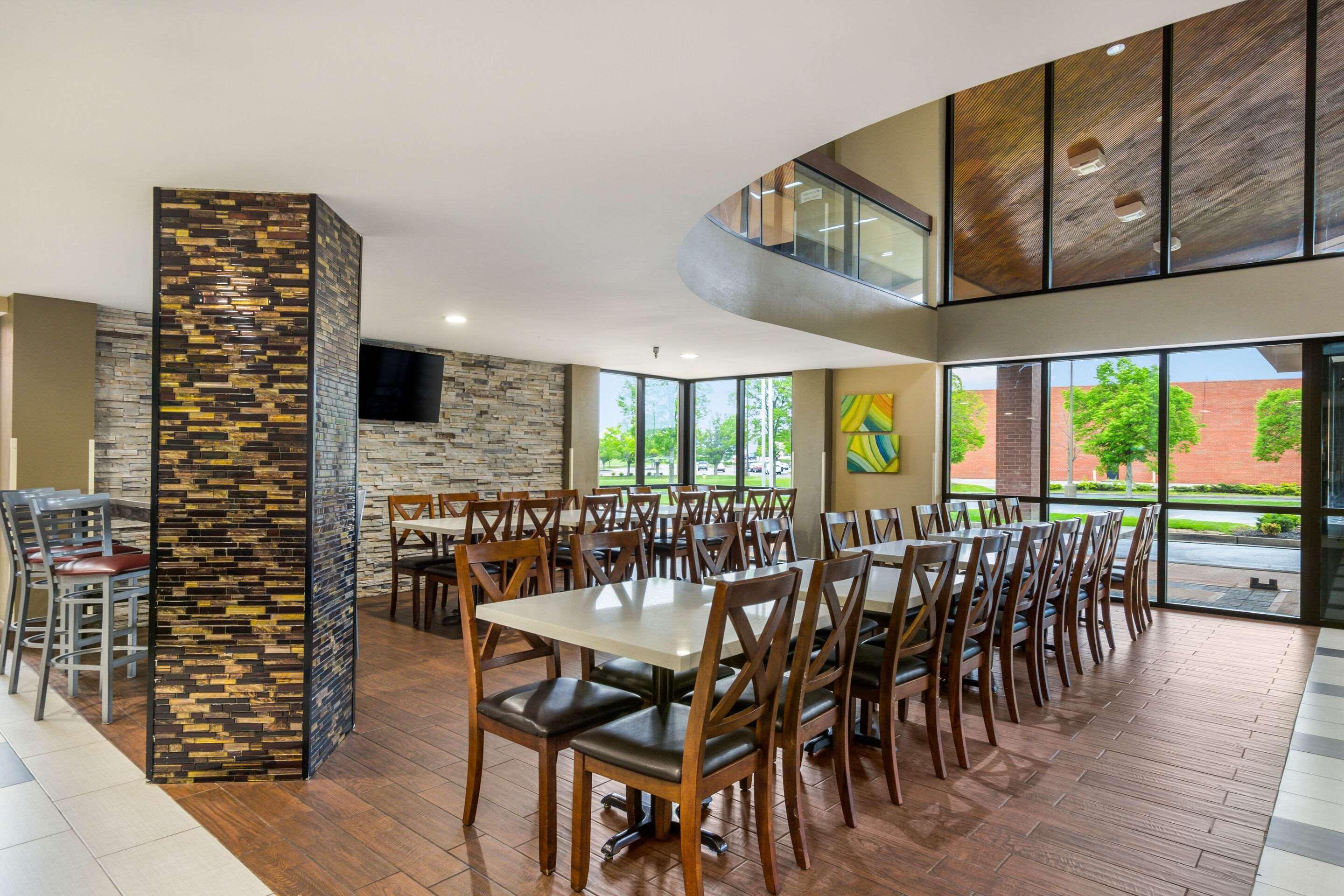 Quality Inn & Suites Florence - Cincinnati South Bagian luar foto