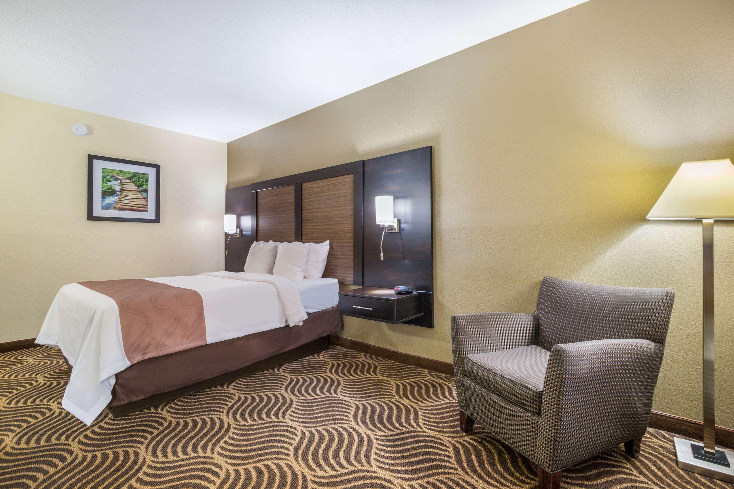 Quality Inn & Suites Florence - Cincinnati South Bagian luar foto