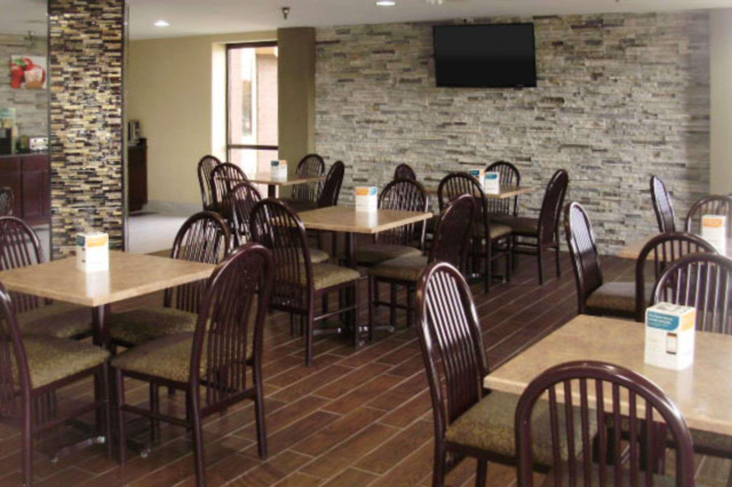 Quality Inn & Suites Florence - Cincinnati South Bagian luar foto