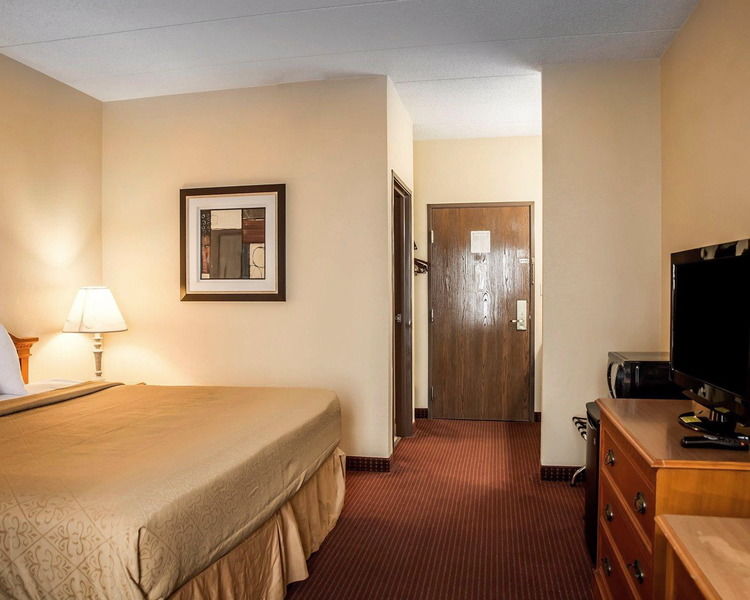 Quality Inn & Suites Florence - Cincinnati South Bagian luar foto