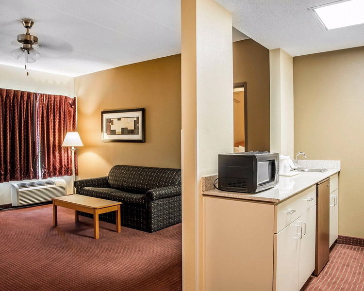 Quality Inn & Suites Florence - Cincinnati South Bagian luar foto